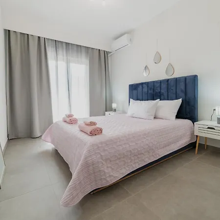 Celia's Apparntment شقة